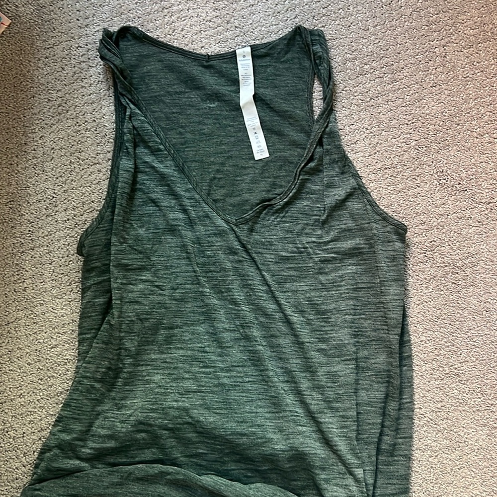 Green lululemon tank top